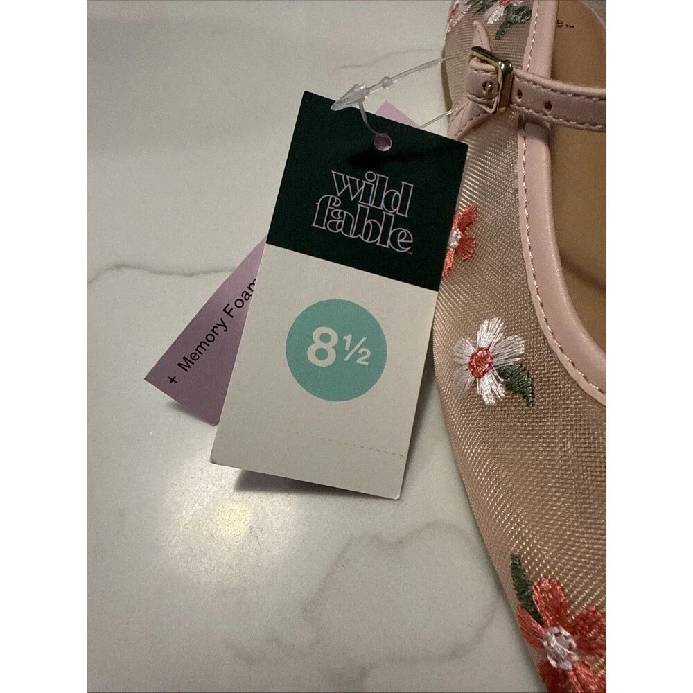 wild fable Beige Floral Embroidered Mary Jane Flats with Pink Trim
